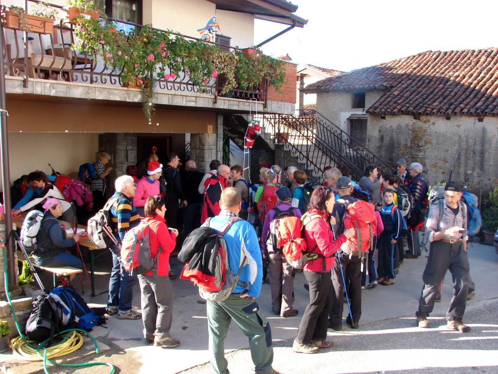 2015 pohod ob meji brez meje sl4